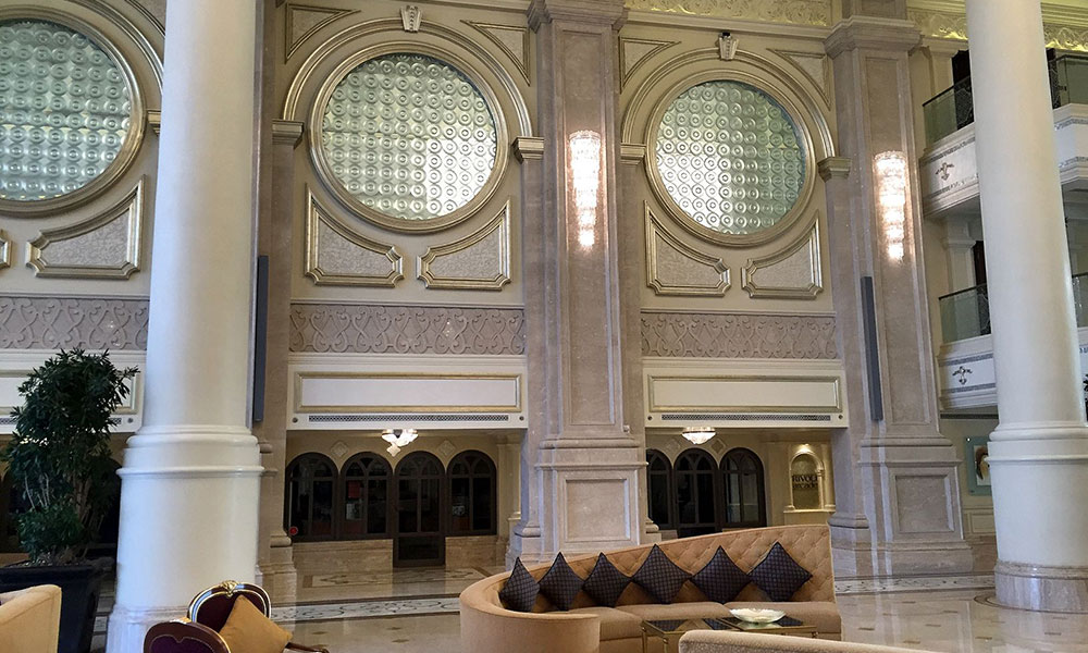 阿布扎比丽思卡尔顿酒店大堂 (3)