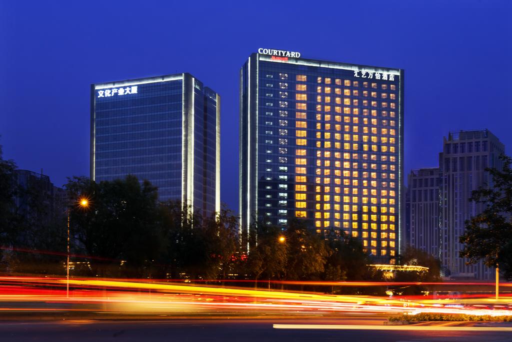 郑州汇艺万怡酒店 (1).jpg