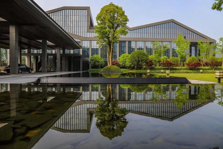 宁波华茂希尔顿 (1).jpg