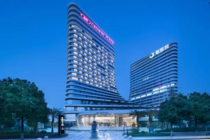 武汉光谷金融中心皇冠假日酒店 (2)